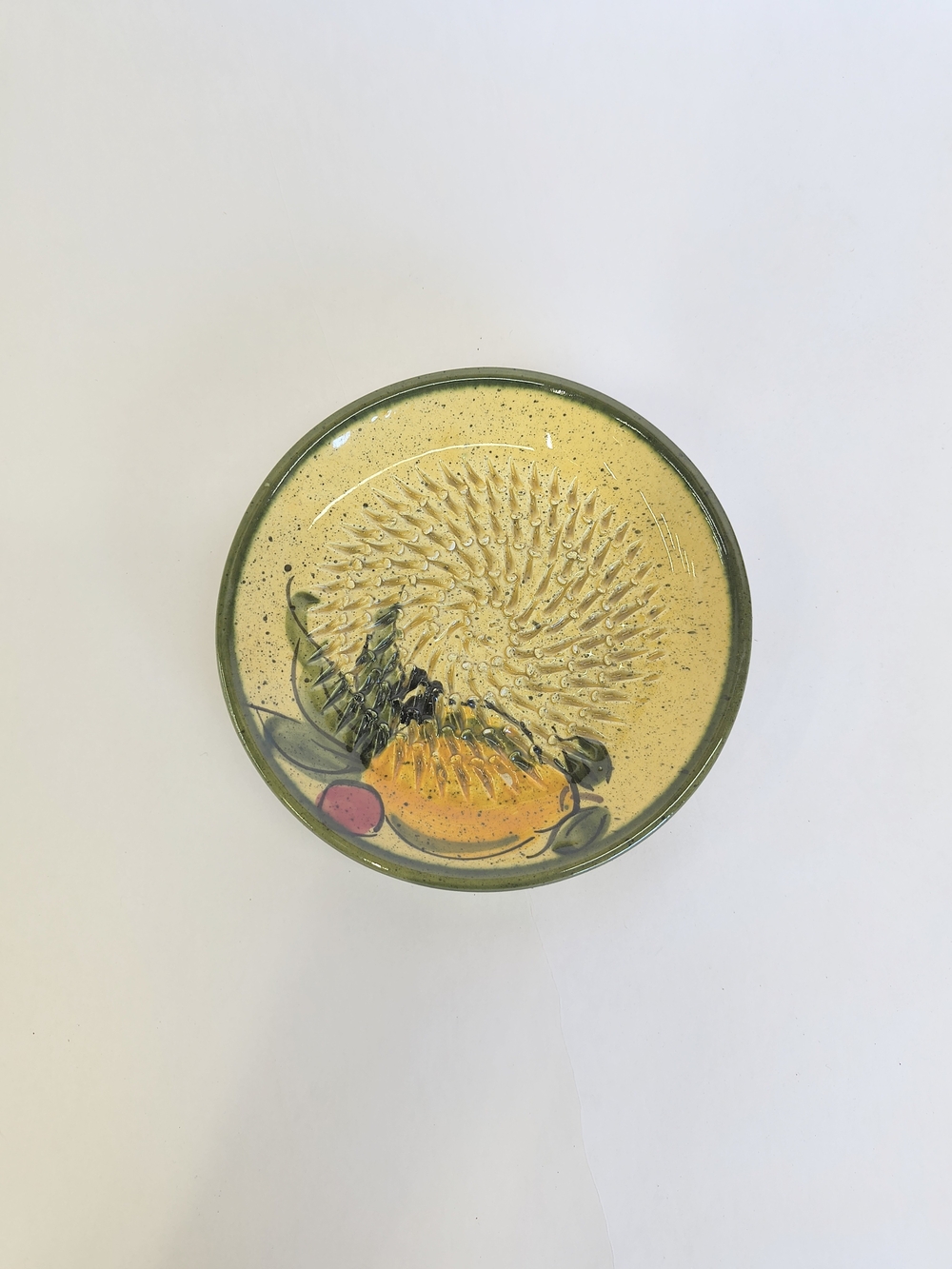 VINTAGE Handmade Ceramic Garlic Ginger Grater Zester Dish Pear Illustration